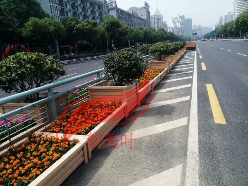 江苏常州新北区花箱护栏工程